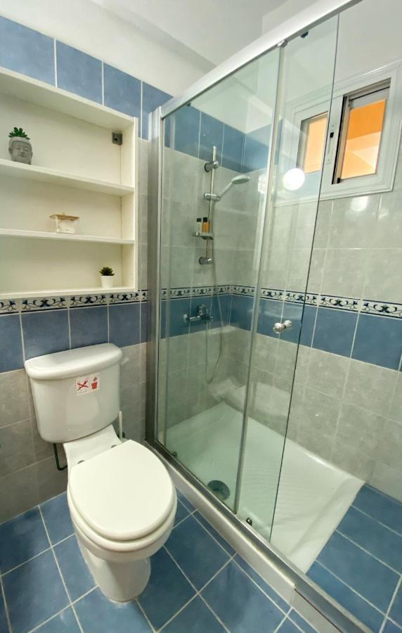 Cozy Poolside Apartment Paphos Extérieur photo